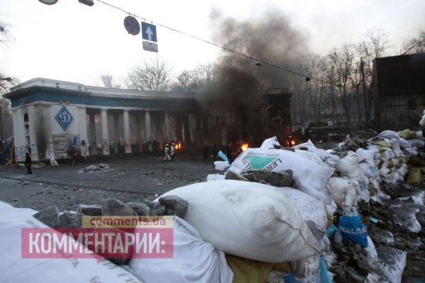 Світанок: барикади у Києві. ФОТО