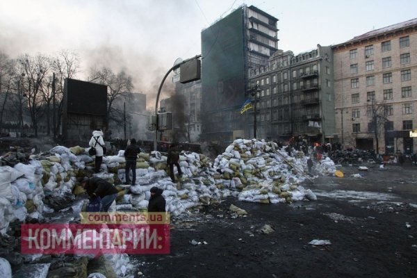 Світанок: барикади у Києві. ФОТО