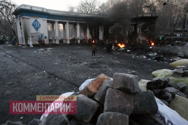 Світанок: барикади у Києві. ФОТО