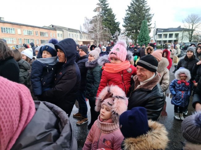 У Підгайцівській громаді «запалили» головну ялинку. ФОТО. ВІДЕО