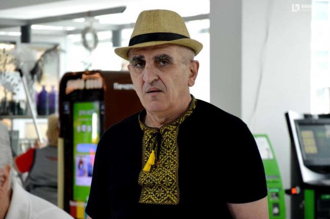 Луцькі пенсіонери лишилися під враженнями від «Генія і безумця» у «Промені»