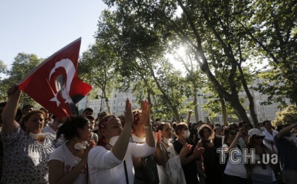 Бунт у Туреччині. ФОТО. ВІДЕО