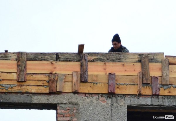 Як відбувається реконструкція луцького Будинку побуту. ФОТО