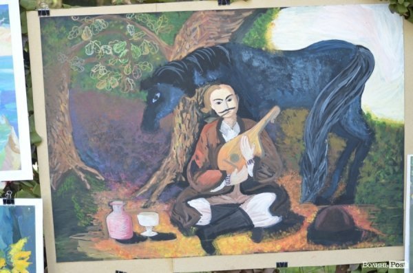 У Луцьку відзначили День молоді та День Конституції. ФОТО