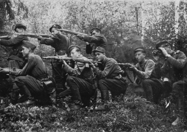 Навчання вояків УПА. Івано-Франківщина