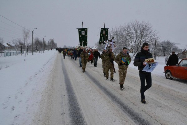 У Гіркій Полонці провели в останню путь загиблого Героя