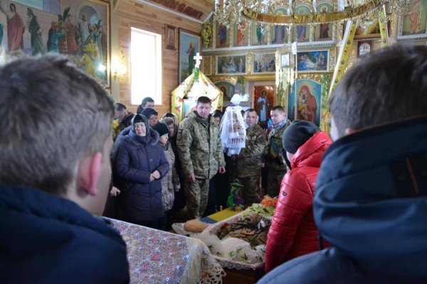 У Гіркій Полонці провели в останню путь загиблого Героя