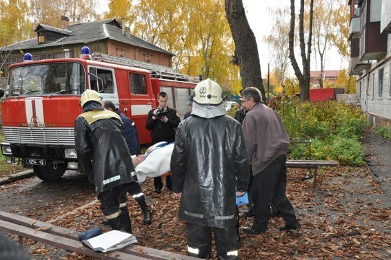 У Сумах жінка гнала самогон і підірвала квартиру. ФОТО