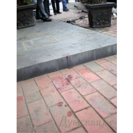 В Одесі іномарка з 16-річним водієм збила двох людей. ФОТО