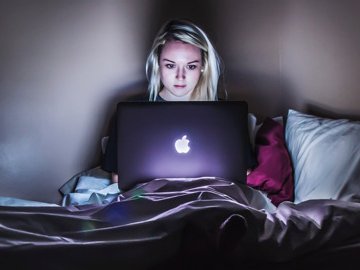 Тривала відсутність світла погано впливає на психіку людини, – психологи