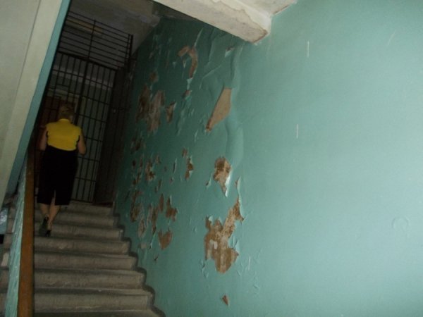 Грибок, корозія і дірявий дах: яким продали кінотеатр «Промінь». ФОТО