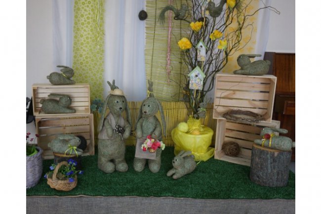 У Луцьку відкрили  майстерню, де діток навчають писанкарству