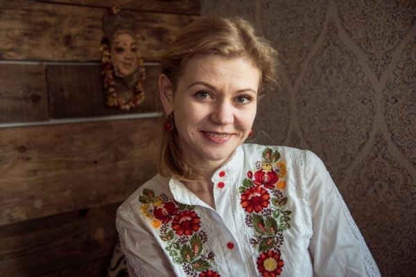 Луганська художниця-переселенка у Луцьку знову почала малювати. ФОТО