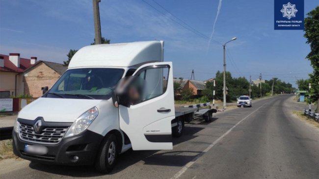ДТП у Ковелі: водій вантажівки в'їхав у дорожнє бар'єрне огородження