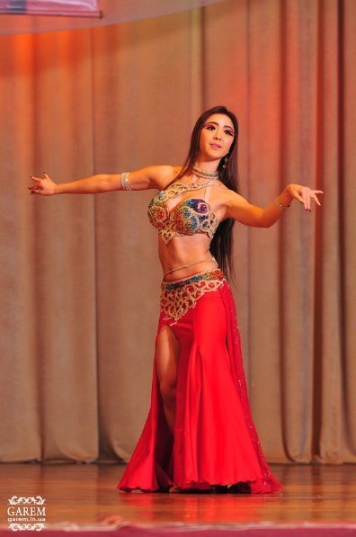 У Луцьку вперше пройшов міжнародний чемпіонат зі східного танцю. ФОТО