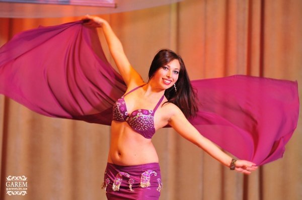 У Луцьку вперше пройшов міжнародний чемпіонат зі східного танцю. ФОТО