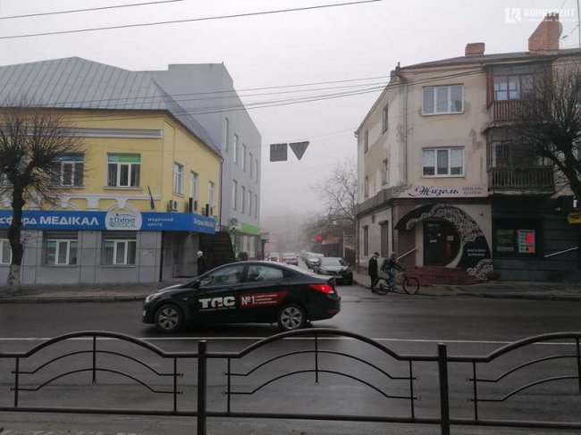 Луцьк «тоне» в густому тумані. ФОТО