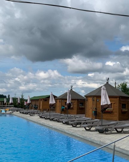 Де в Луцьку і поблизу відпочити в басейні: локації та ціни 