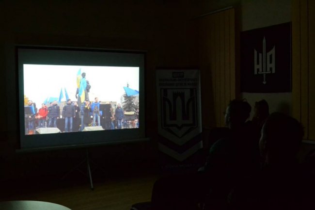 Учасники луцького Євромайдану розповіли про «ментальні віруси»