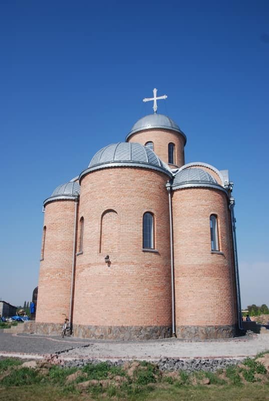 Волиняни створять ланцюг єднання між храмами ПЦУ та УПЦ МП