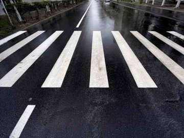 Лучани просять  зменшити кількість пішохідних переходів у місті