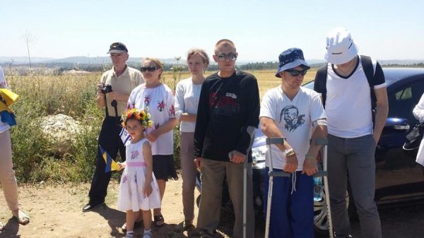 Фото з сторінки Роща Небесной Сотни / Sky Hundred Grove в Facebook