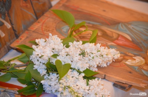 У Луцьку продавали ікони на потреби вояків АТО. ФОТО