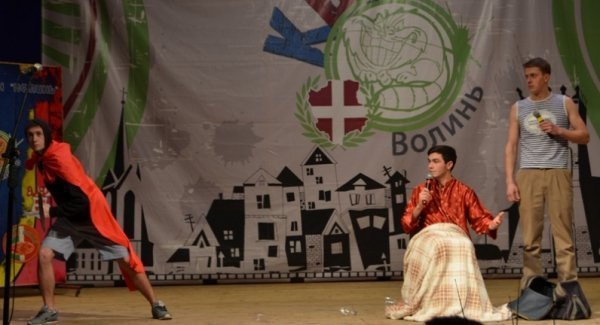 «Пташки з ГПЗ не летять у вирій, бо за кордон з судимістю не можна», - КВН у Луцьку