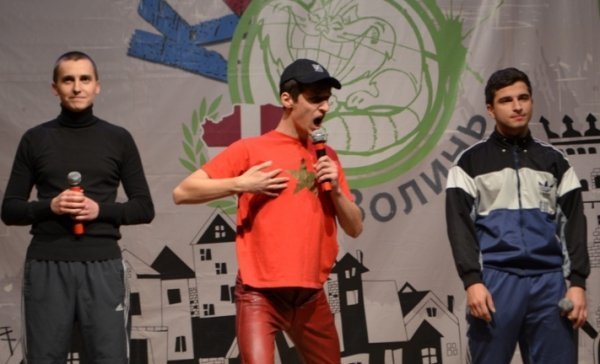 «Пташки з ГПЗ не летять у вирій, бо за кордон з судимістю не можна», - КВН у Луцьку