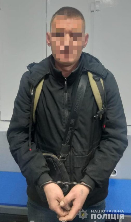 Волинянин викрав на Вінничині ВАЗ, який по дорозі загорівся. ФОТО