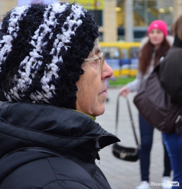 «НКВДисти-охоронці хліба» в Луцьку нагадують про голодомор. ФОТО 