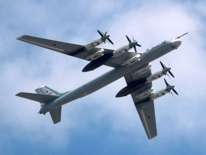 СБУ уразила стратегічний бомбардувальник Ту-95МС на аеродромі «Енгельс» у Росії