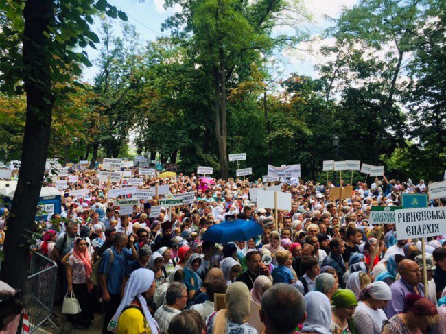 Хресна хода у Києві зібрала майже 300 тисяч прихильників УПЦ (МП). ФОТО