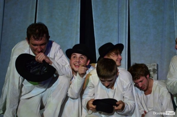 Театр «Гармидер» «збожеволів» на сцені. ФОТО  