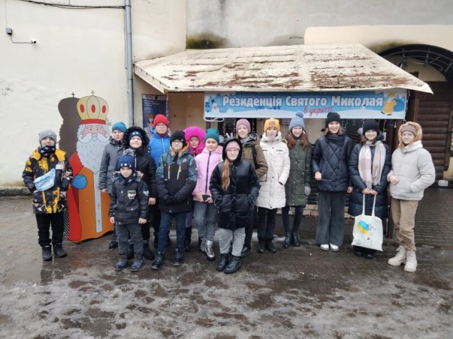 Як у Луцьку працювала резиденція святого Миколая в укритті