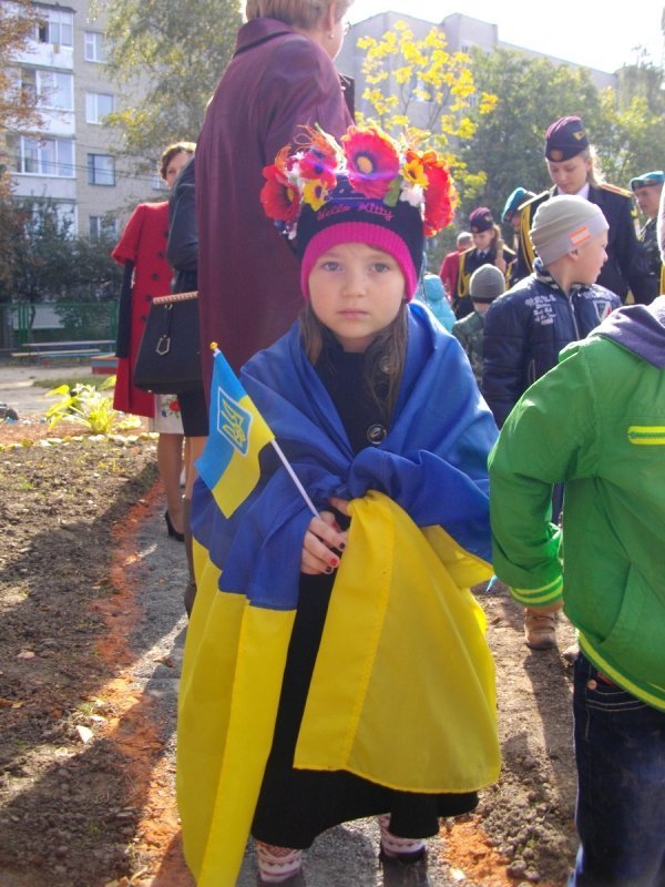 У Луцьку з'явився дитячий «Сквер Миру». ФОТО