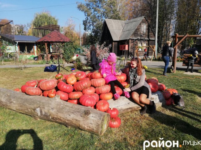 Як у луцькому звіринці відзначали Свято гарбуза. ФОТО