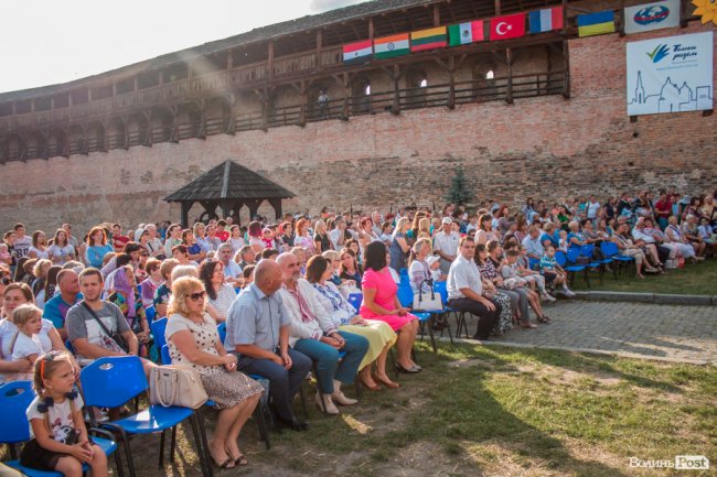 Від Мексики до Індії: грандіозний міжнародний фестиваль стартував у Луцьку. ФОТО