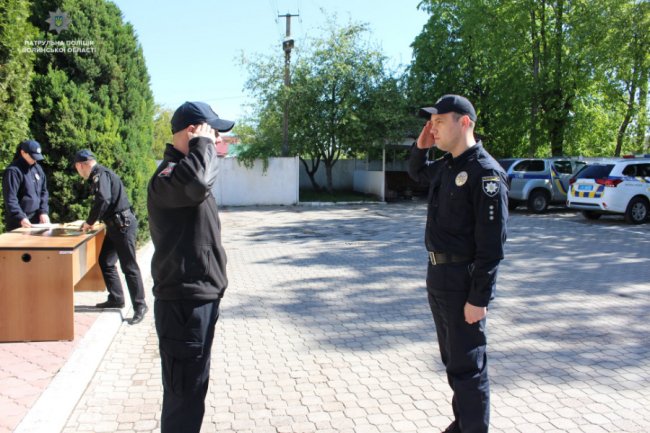 У Луцьку нагородили патрульних, які брали участь у війні з Росією. ФОТО