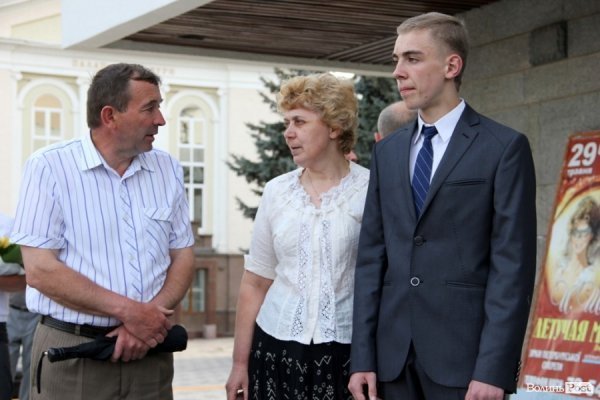 Луцьк відгуляв шкільні випускні. ФОТО