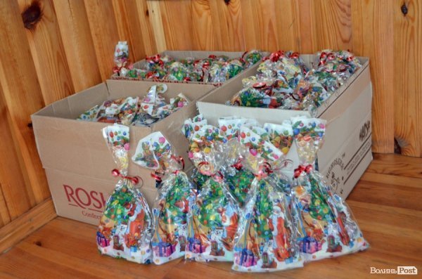 Бігали, раділи, вболівали: у Ковелі школярі змагалися на святкових «Веселих стартах»