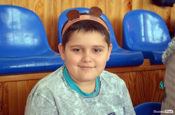 Бігали, раділи, вболівали: у Ковелі школярі змагалися на святкових «Веселих стартах»