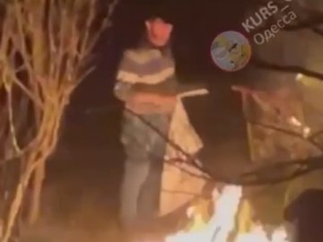 В Одесі на території генконсульства РФ спалюють документи, – ЗМІ 