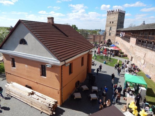 У Луцьку стартував перший фестиваль вуличної їжі «Lutsk Food Fest». ФОТО