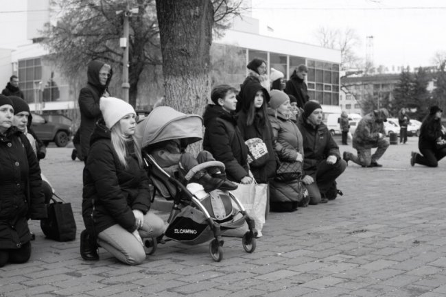 У Луцькій громаді попрощалися із захисниками України Артемом Одінцовим та Олександром Бортніком