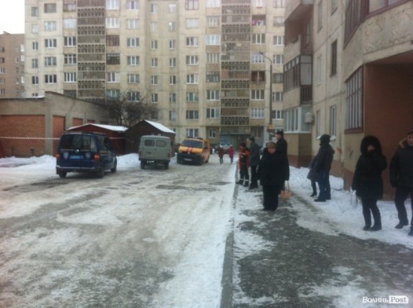 У Луцьку «замінували» дев'ятиповерховий будинок. ФОТО