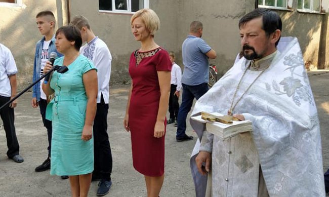 У волинській громаді з'явився новий шкільний автобус