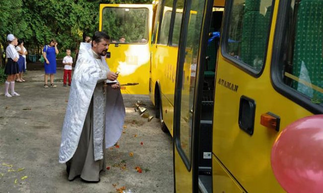У волинській громаді з'явився новий шкільний автобус