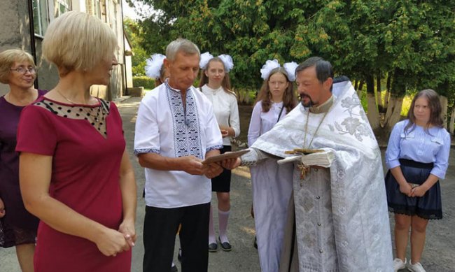 У волинській громаді з'явився новий шкільний автобус