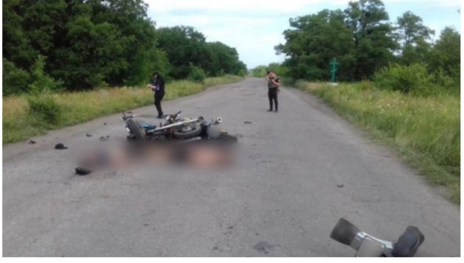 В аварії за участю двох мотоциклів загинули три підлітка. ФОТО